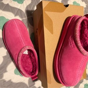 Koolaburra Pink Kids Slippers